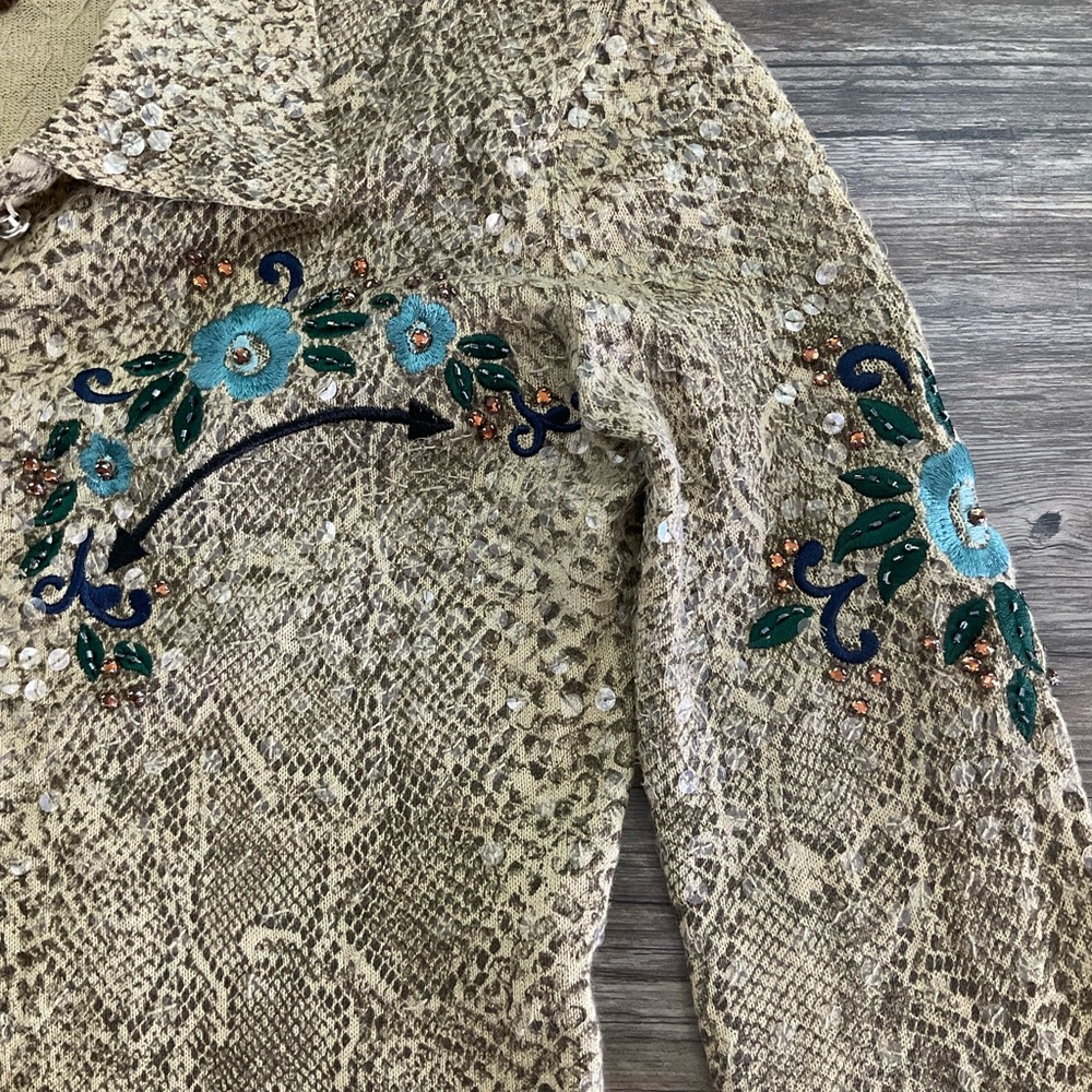 Double D Ranch Sequined Linen Embroidered Top Sz XS - Picture 6 of 6